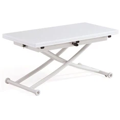 رفع القهوة إلى طاولة الطعام